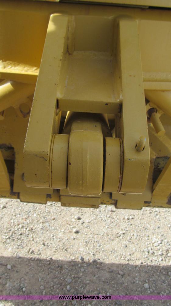 image for item G5638 2002 Caterpillar 140H motor grader
