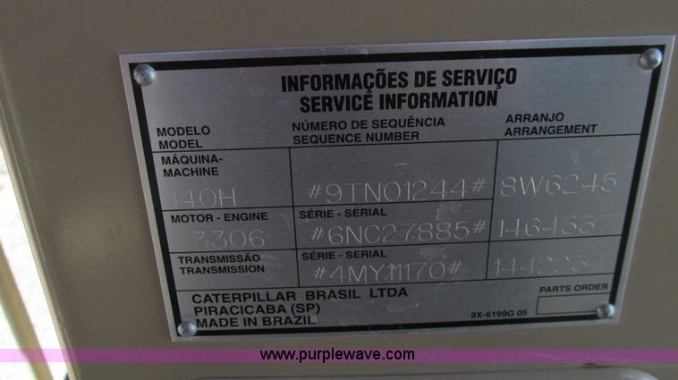 image for item G5638 2002 Caterpillar 140H motor grader