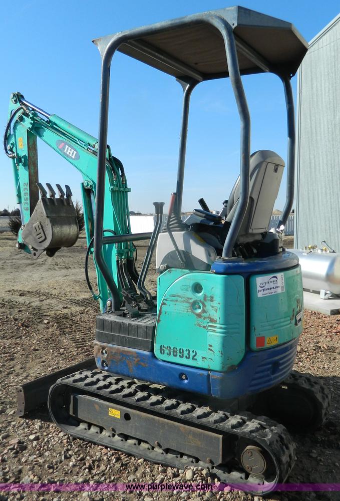 image for item G7677 2006 IHI 15NX2 mini excavator