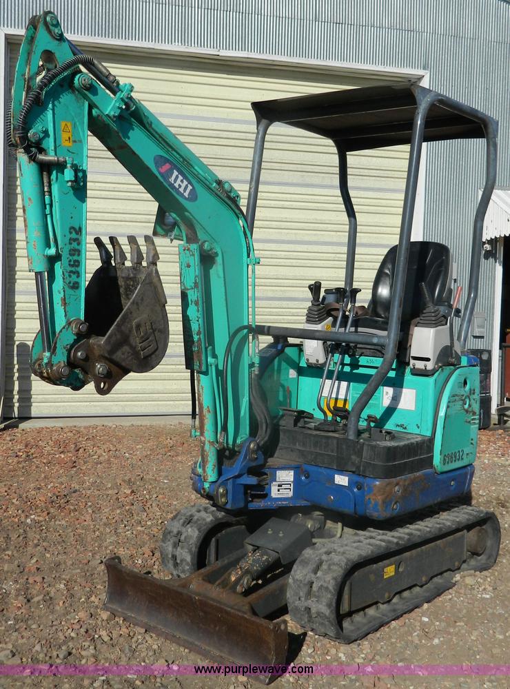 image for item G7677 2006 IHI 15NX2 mini excavator