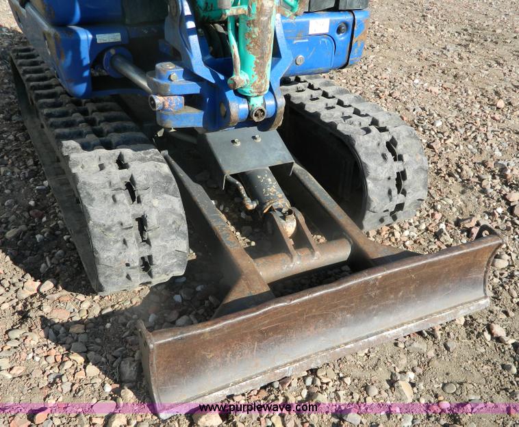 image for item G7677 2006 IHI 15NX2 mini excavator