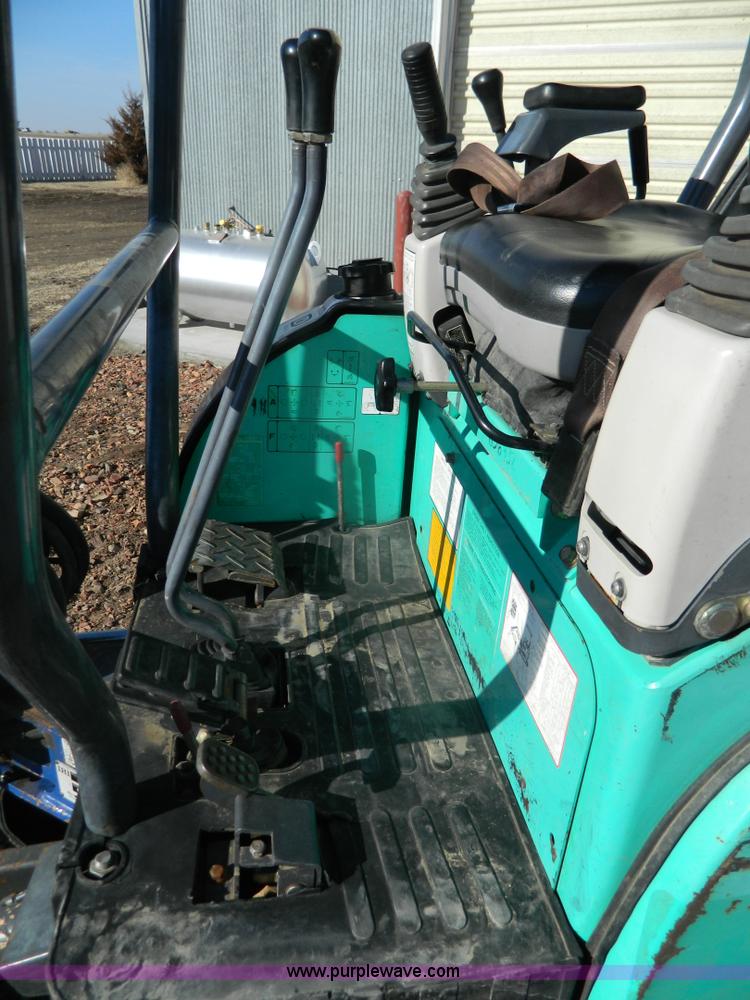 image for item G7677 2006 IHI 15NX2 mini excavator