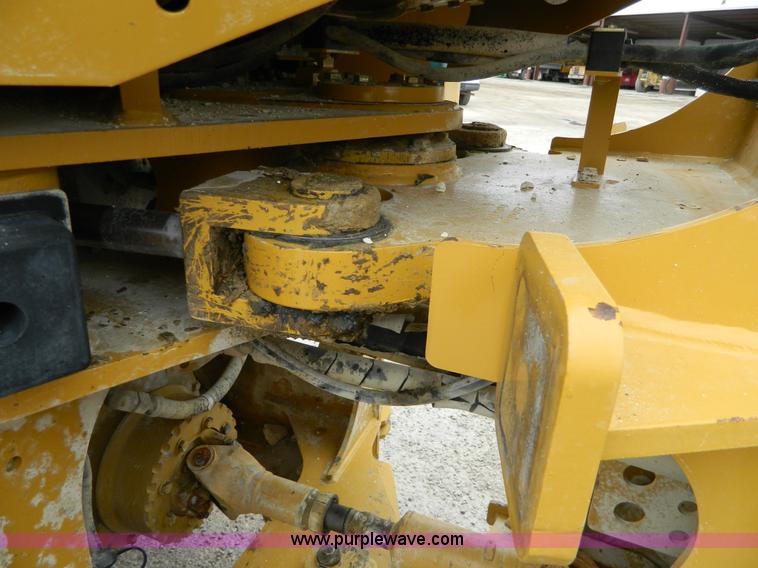 image for item G7680 2005 Caterpillar 930G articulated wheel loader