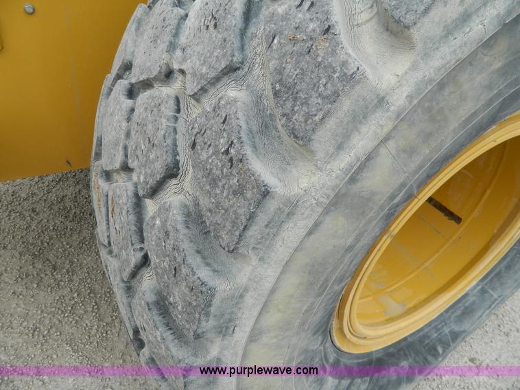 image for item G7680 2005 Caterpillar 930G articulated wheel loader