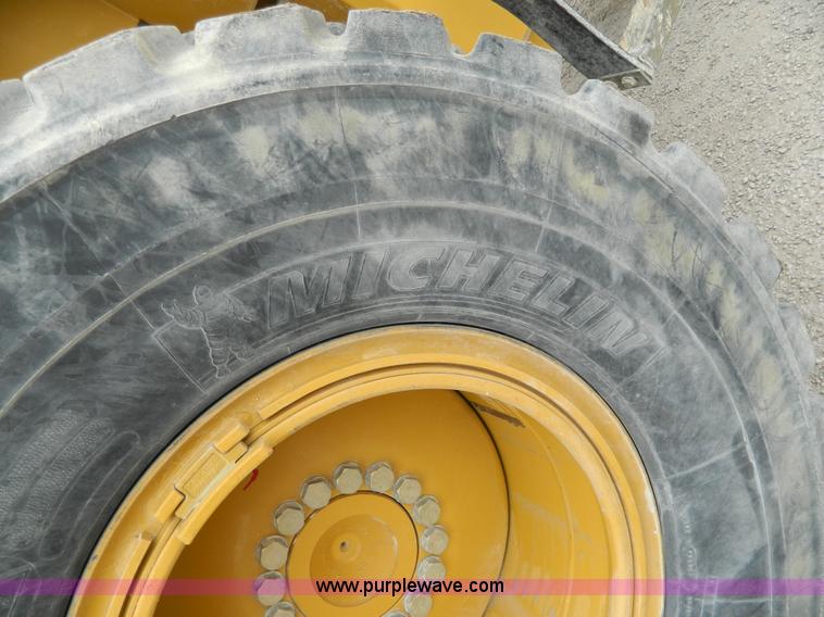 image for item G7680 2005 Caterpillar 930G articulated wheel loader