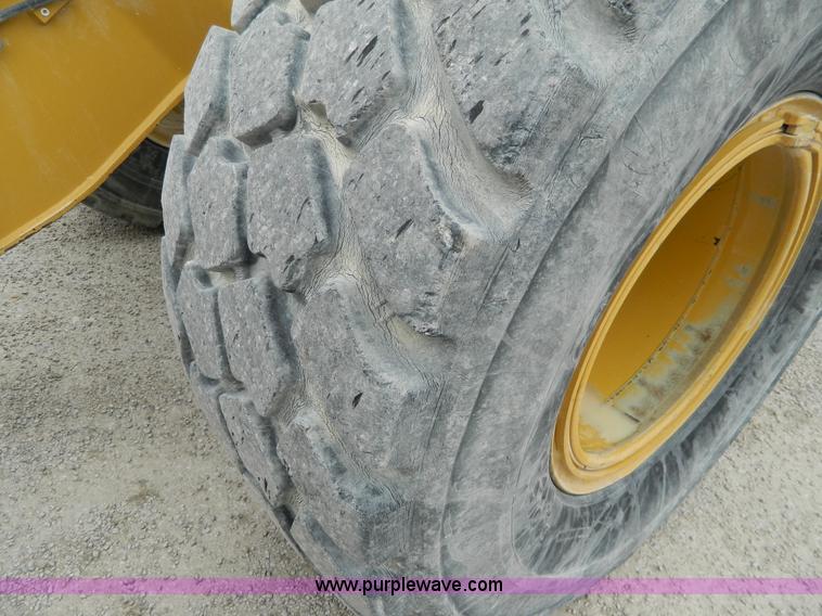 image for item G7680 2005 Caterpillar 930G articulated wheel loader