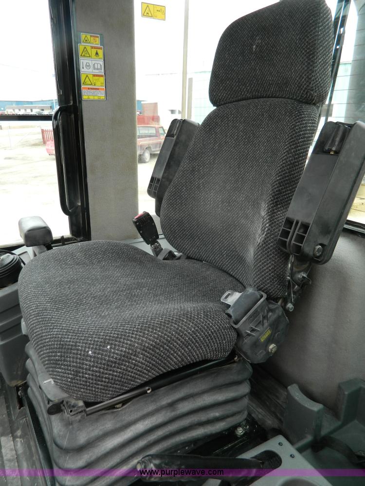 image for item G7680 2005 Caterpillar 930G articulated wheel loader