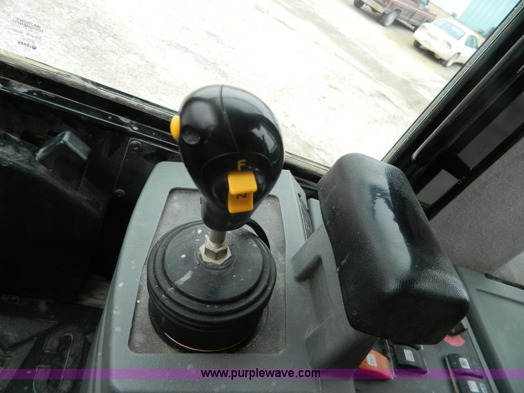 image for item G7680 2005 Caterpillar 930G articulated wheel loader