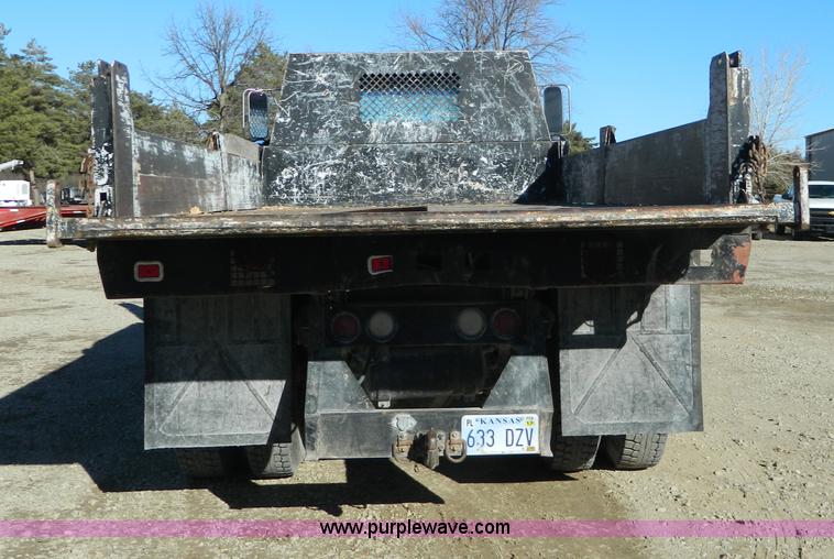 image for item Y9043 1994 GMC TopKick dump truck