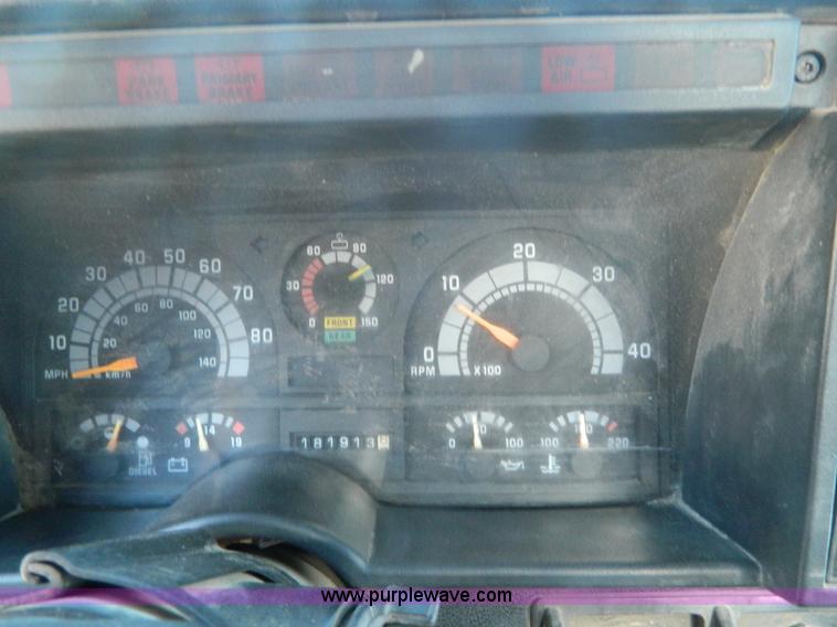 image for item Y9043 1994 GMC TopKick dump truck