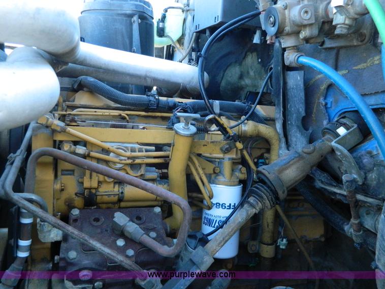 image for item Y9043 1994 GMC TopKick dump truck