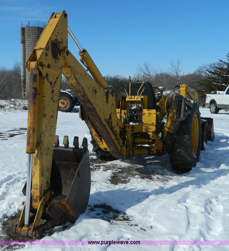image for item Y9050 John Deere 1010 backhoe