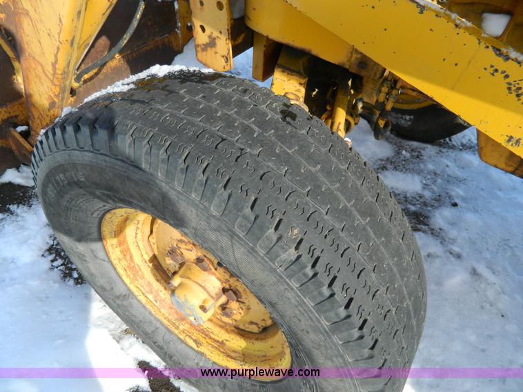 image for item Y9050 John Deere 1010 backhoe