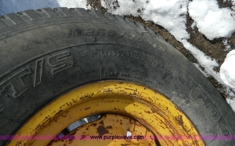 image for item Y9050 John Deere 1010 backhoe