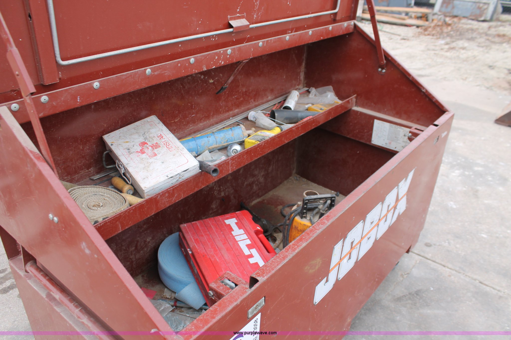 Jobox roll around gang box in Wichita, KS Item E3058 sold Purple Wave