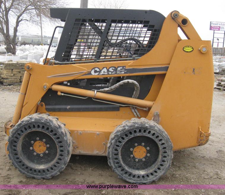 image for item E3075 2005 Case 435 skid steer