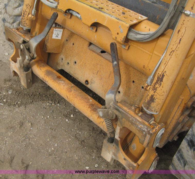 image for item E3075 2005 Case 435 skid steer