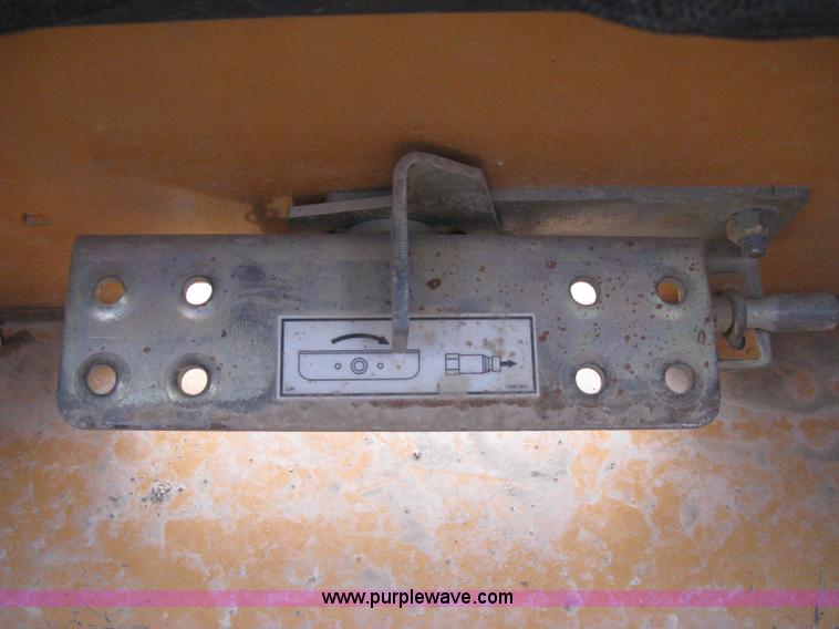 image for item E3075 2005 Case 435 skid steer