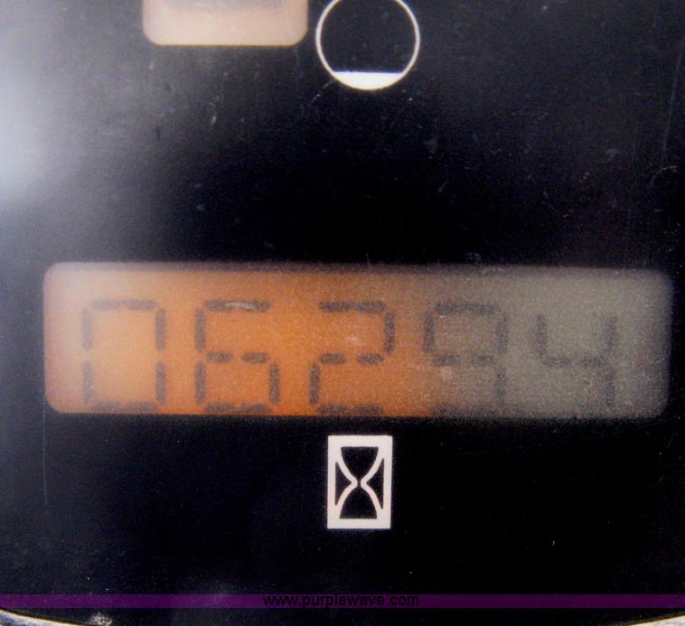 image for item E3075 2005 Case 435 skid steer