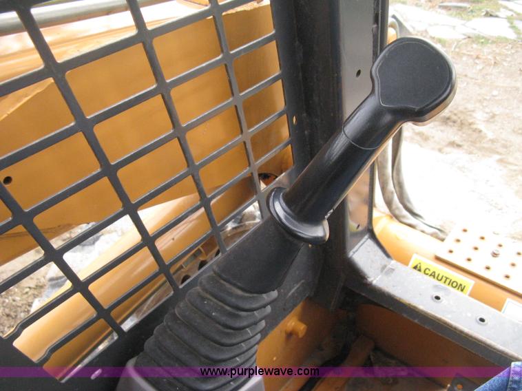 image for item E3075 2005 Case 435 skid steer