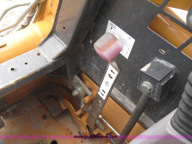 image for item E3075 2005 Case 435 skid steer