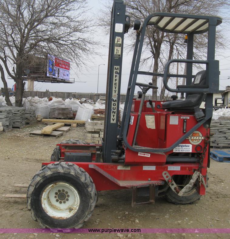 image for item E3077 1997 Moffett M5000 piggy back forklift