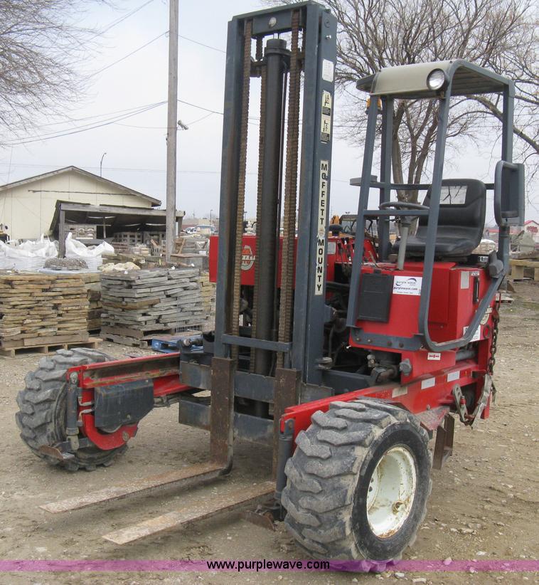image for item E3077 1997 Moffett M5000 piggy back forklift
