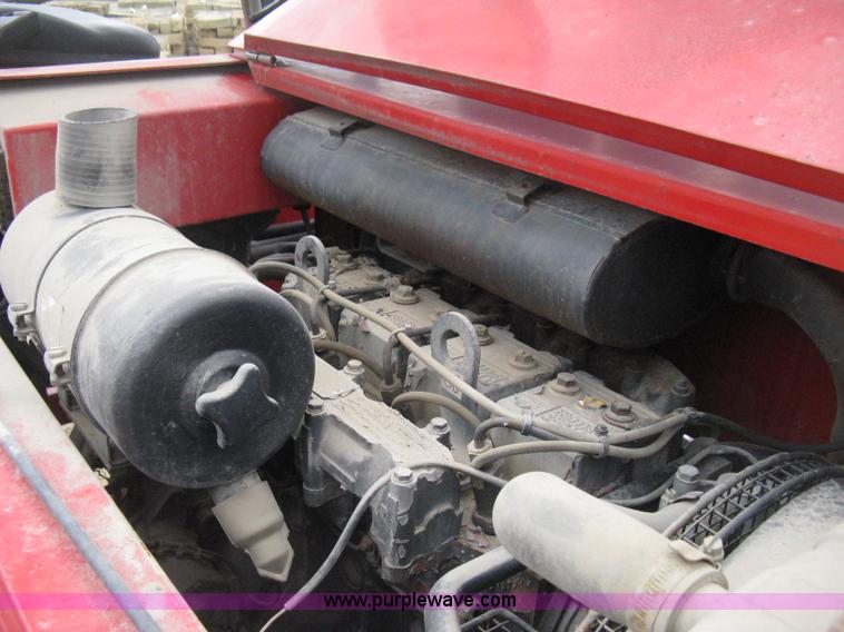 image for item E3077 1997 Moffett M5000 piggy back forklift