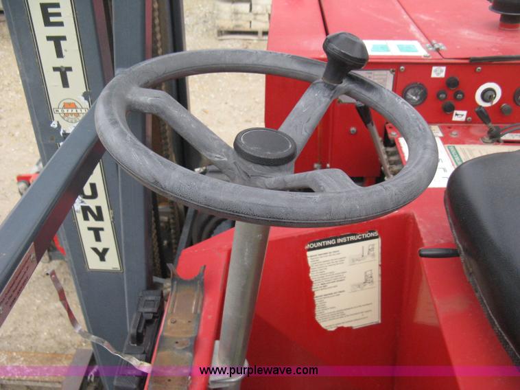 image for item E3077 1997 Moffett M5000 piggy back forklift
