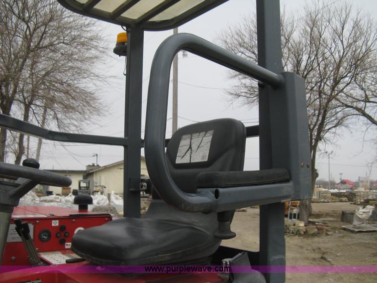 image for item E3077 1997 Moffett M5000 piggy back forklift