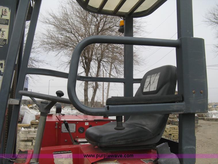 image for item E3077 1997 Moffett M5000 piggy back forklift
