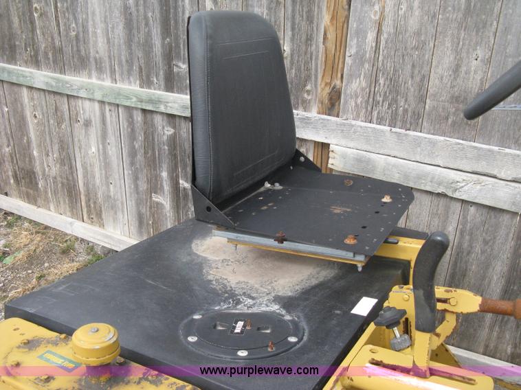 image for item E3078 Mauldin 3000 double drum vibratory roller