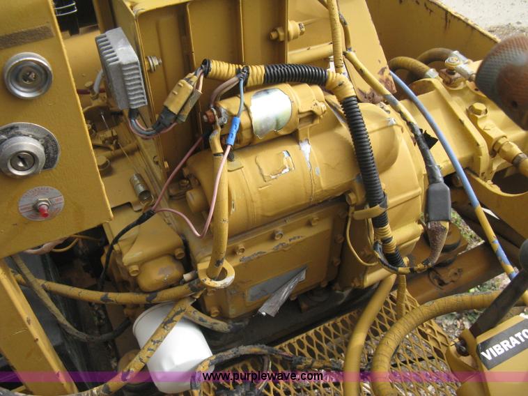 image for item E3078 Mauldin 3000 double drum vibratory roller