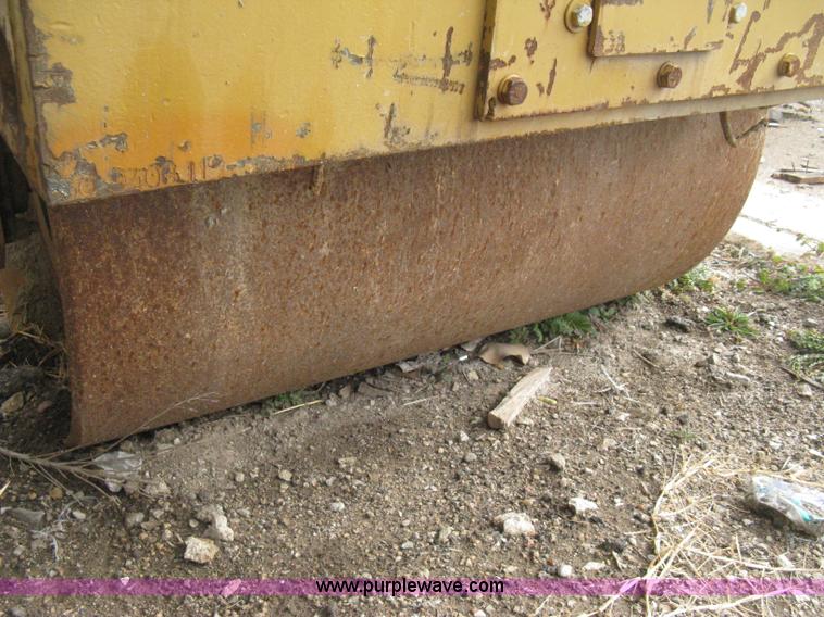 image for item E3078 Mauldin 3000 double drum vibratory roller