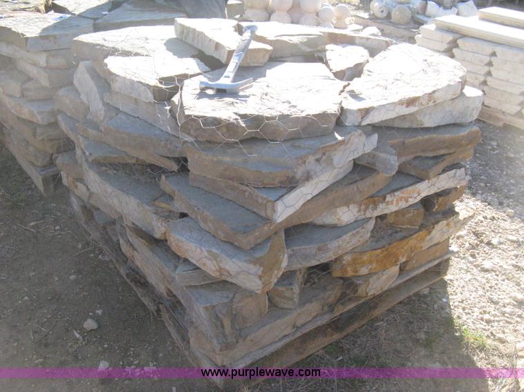 Arkansas rustic light gray flagstone pallet in Wichita, KS Item Y9911