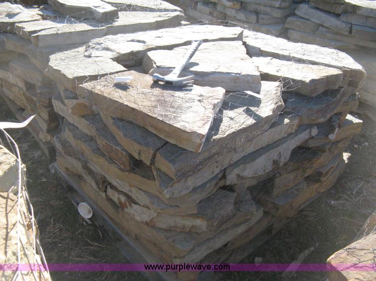 Arkansas rustic light gray flagstone pallet in Wichita, KS Item Y9923