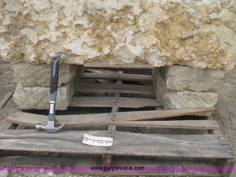 image for item Z9760 6 foot limestone bench.