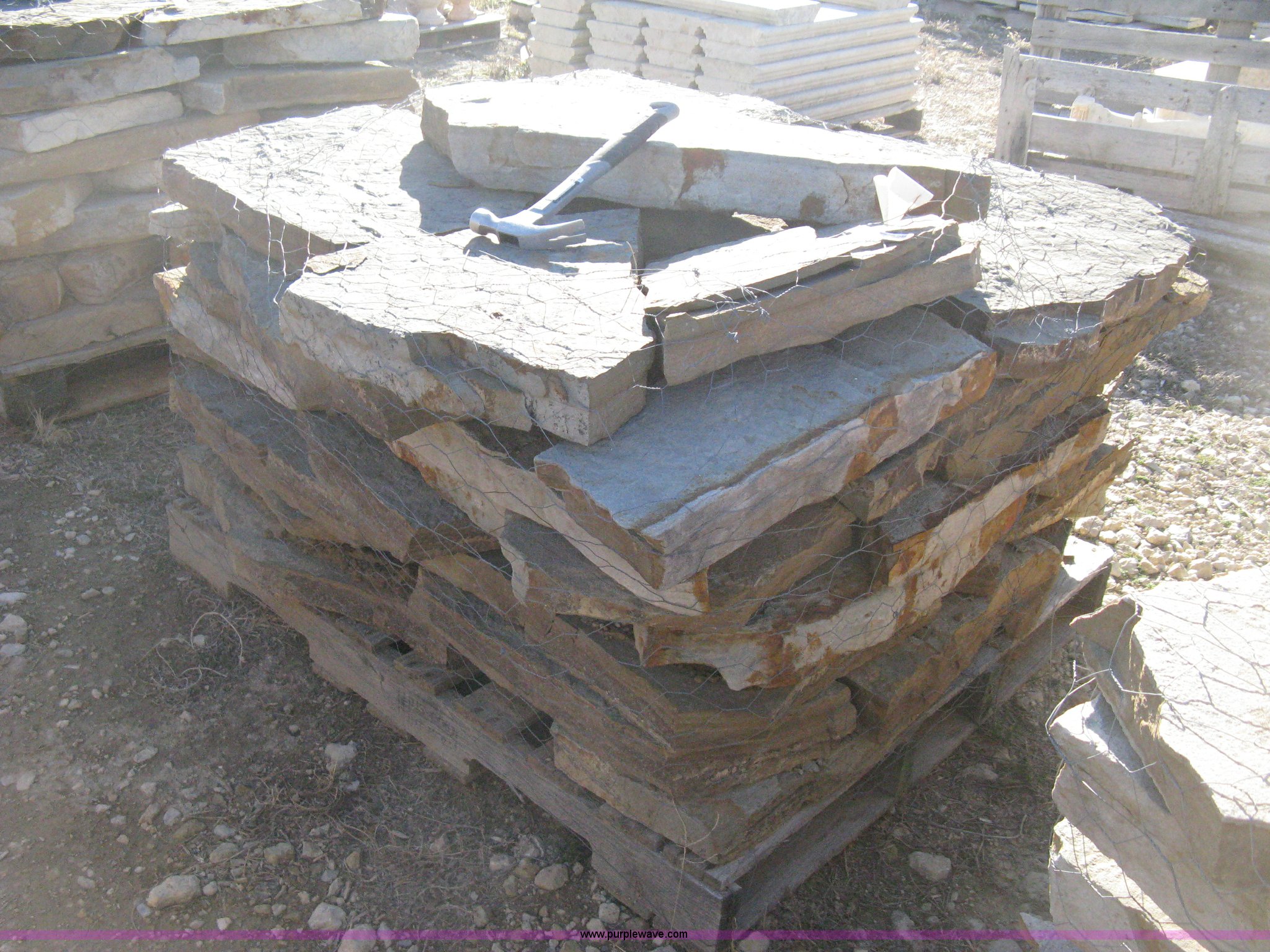 Arkansas rustic light gray flagstone pallet in Wichita, KS Item Y9912 sold Purple Wave