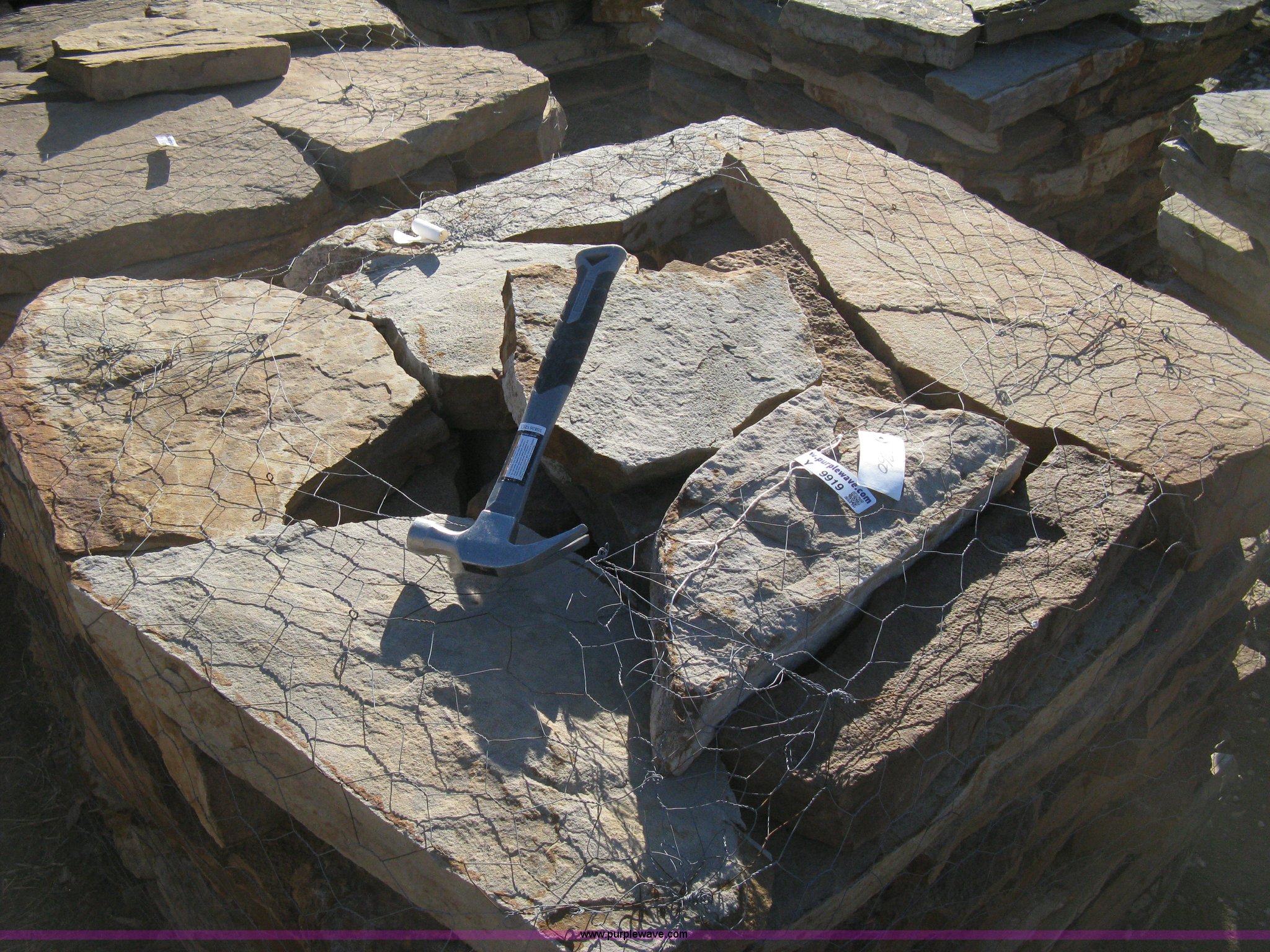 Arkansas rustic light gray flagstone pallet in Wichita, KS Item Y9919 sold Purple Wave