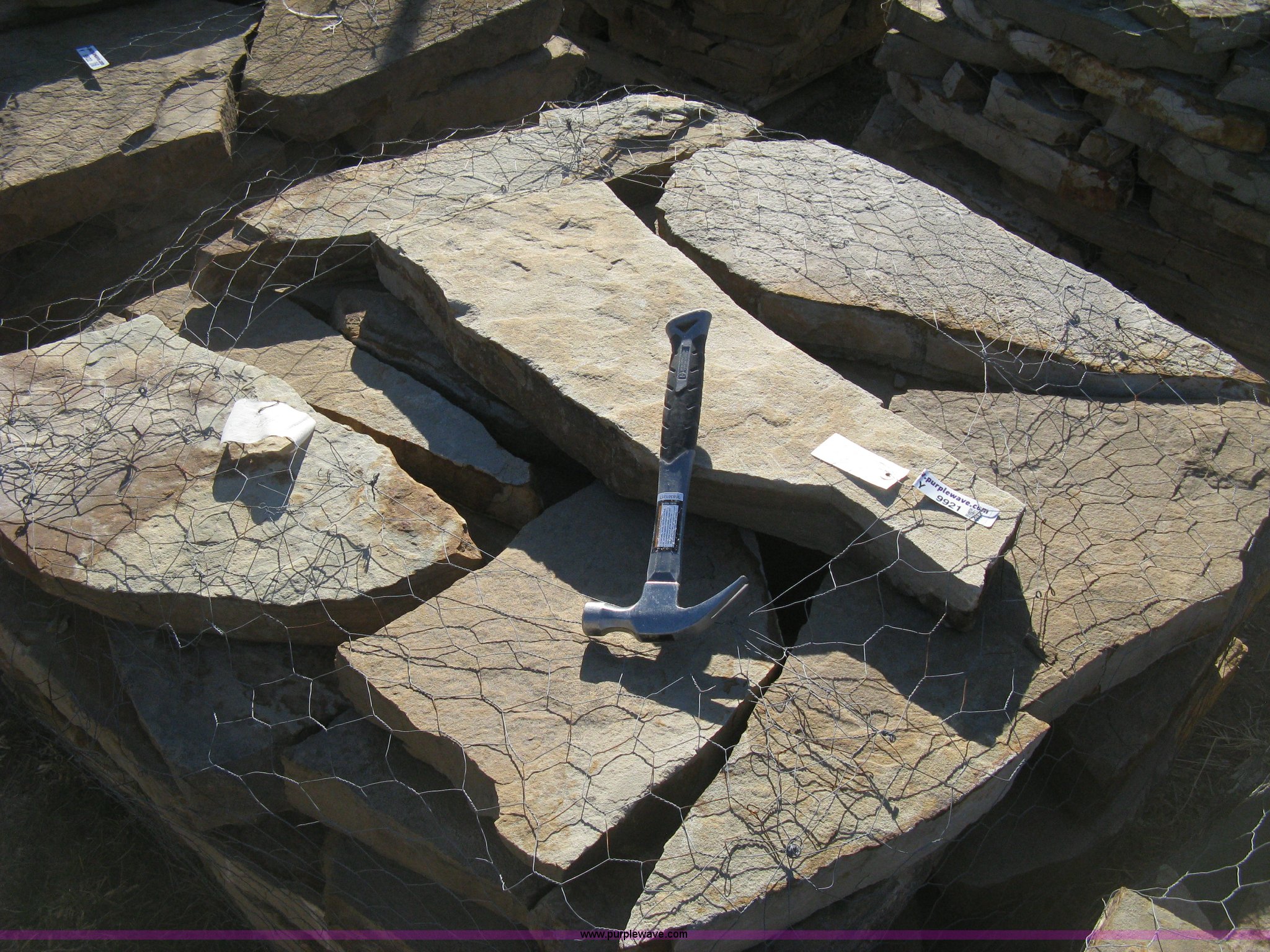 Arkansas rustic light gray flagstone pallet in Wichita, KS Item Y9921 sold Purple Wave