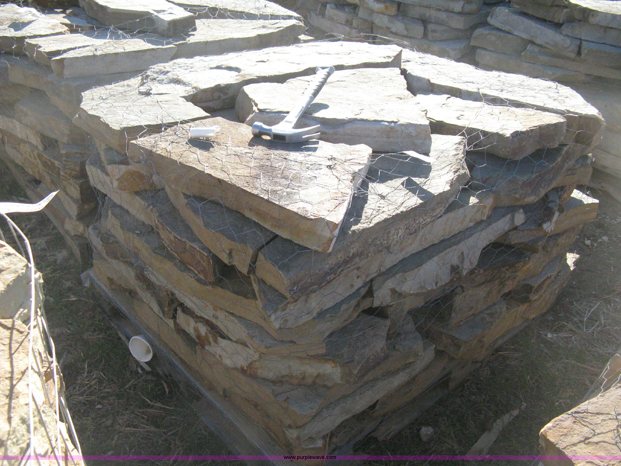 Arkansas rustic light gray flagstone pallet in Wichita, KS Item Y9923 sold Purple Wave