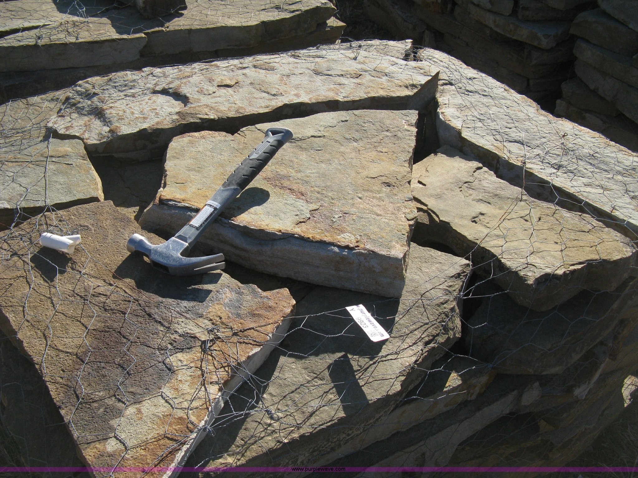 Arkansas rustic light gray flagstone pallet in Wichita, KS Item Y9923 sold Purple Wave