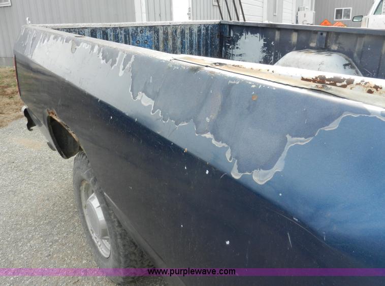 image for item A3919 1992 Dodge Ram D150 pickup truck