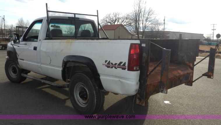 image for item A3968 1998 GMC Sierra 3500 SL pickup truck