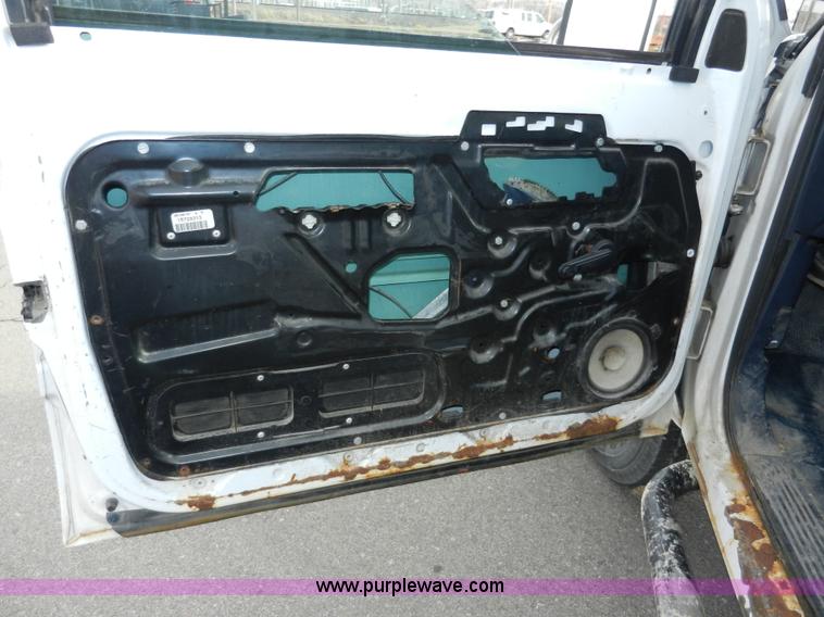 image for item A3968 1998 GMC Sierra 3500 SL pickup truck