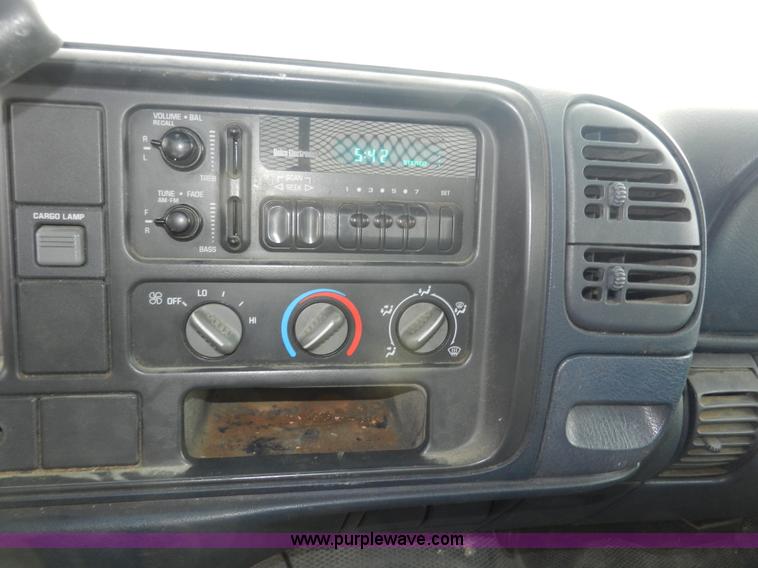 image for item A3968 1998 GMC Sierra 3500 SL pickup truck