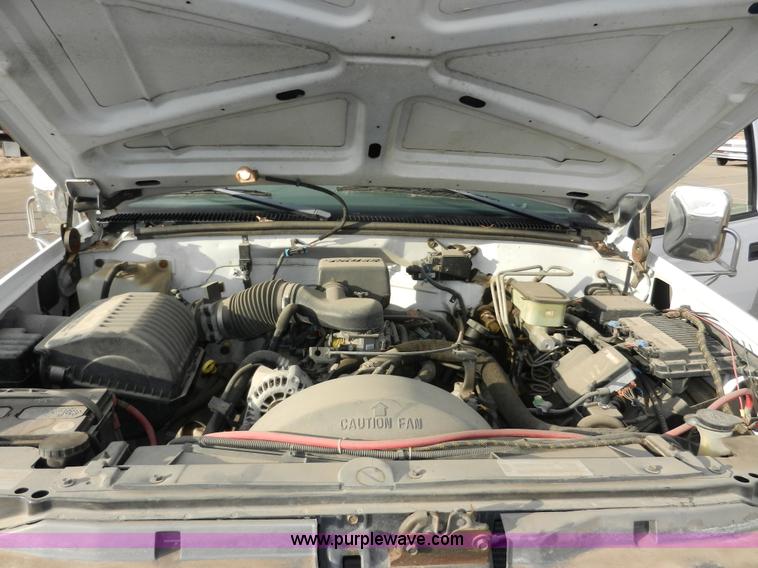 image for item A3968 1998 GMC Sierra 3500 SL pickup truck