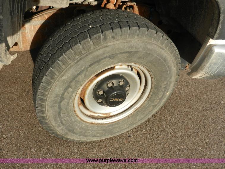 image for item A3968 1998 GMC Sierra 3500 SL pickup truck