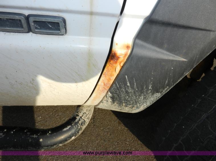 image for item A3968 1998 GMC Sierra 3500 SL pickup truck