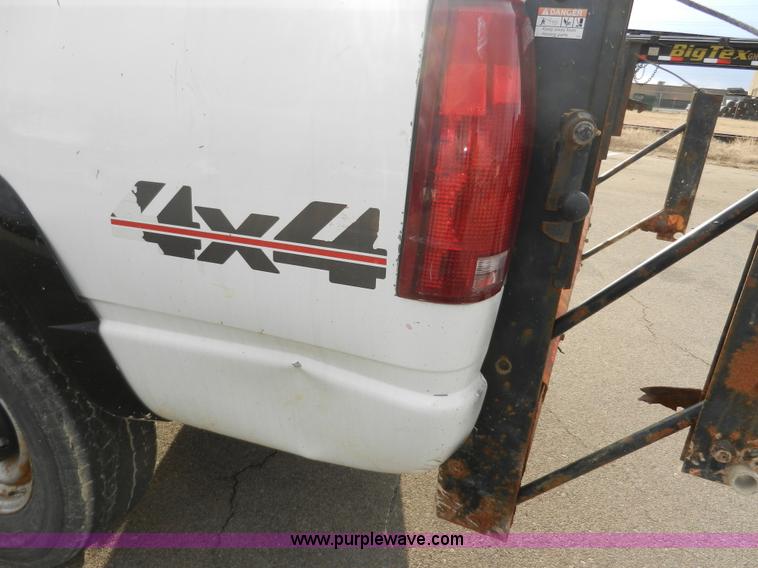 image for item A3968 1998 GMC Sierra 3500 SL pickup truck